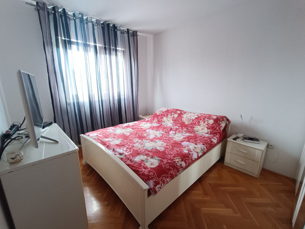 Квартира с 2 спальнями в центре г.Бар