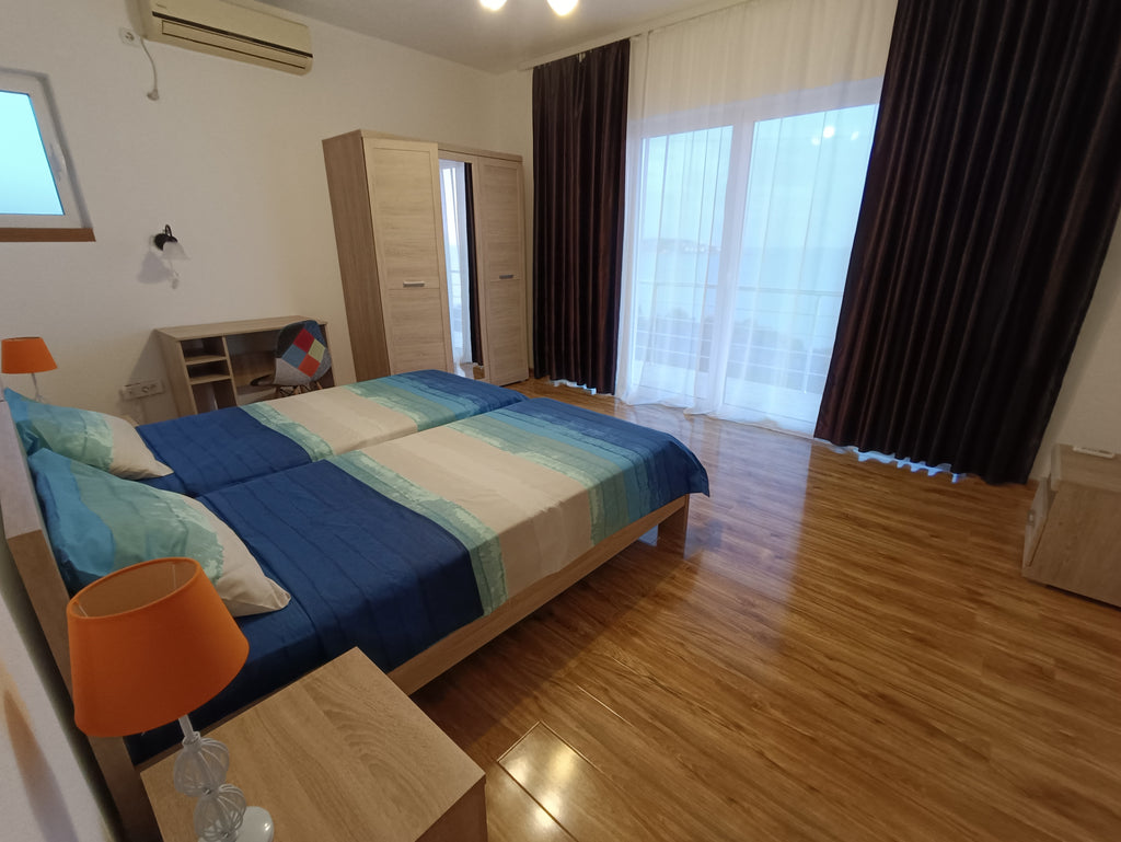 Готовый бизнес под ключ! Новый комплекс в сосновом бору в 200 м от моря.