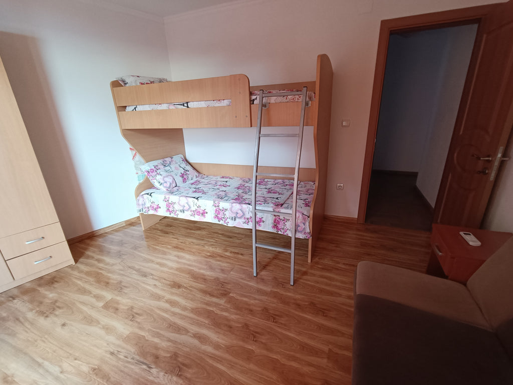 Готовый бизнес под ключ! Новый комплекс в сосновом бору в 200 м от моря.