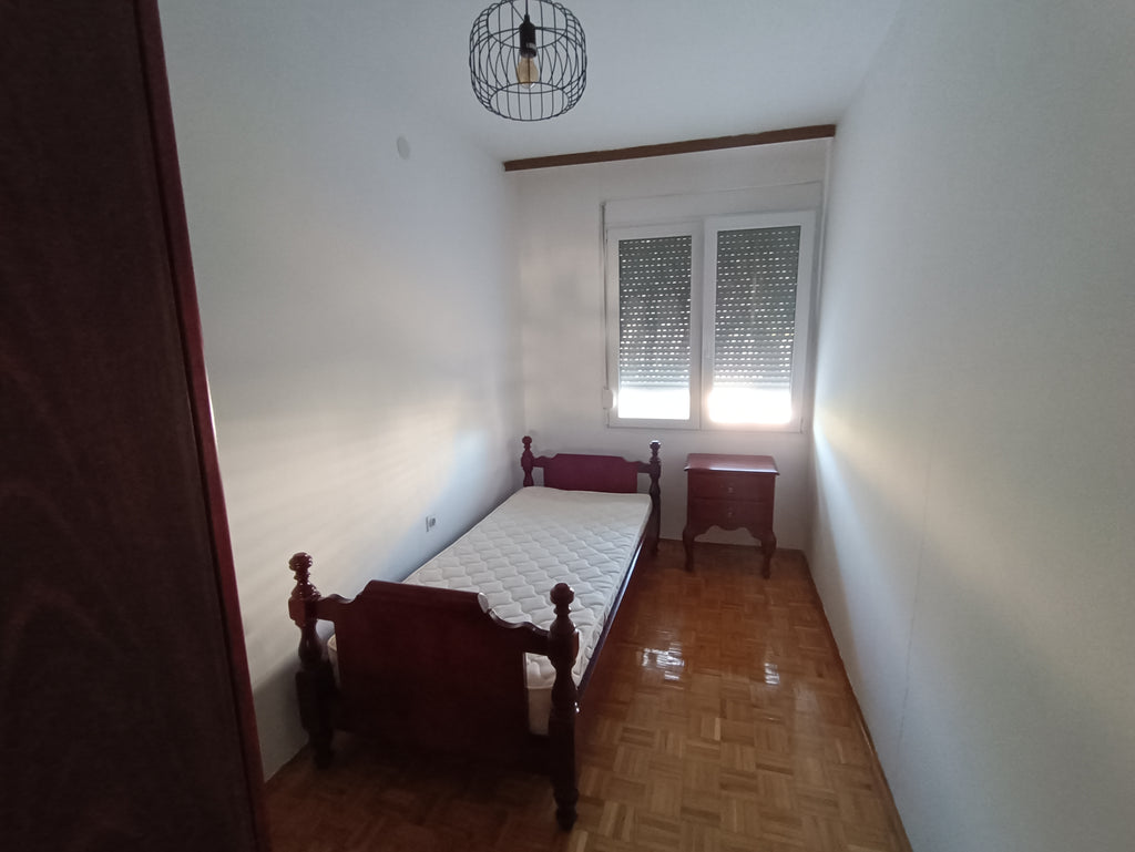Квартира с 2 спальнями в центре г.Бар
