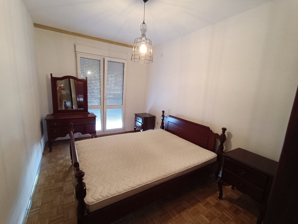 Квартира с 2 спальнями в центре г.Бар