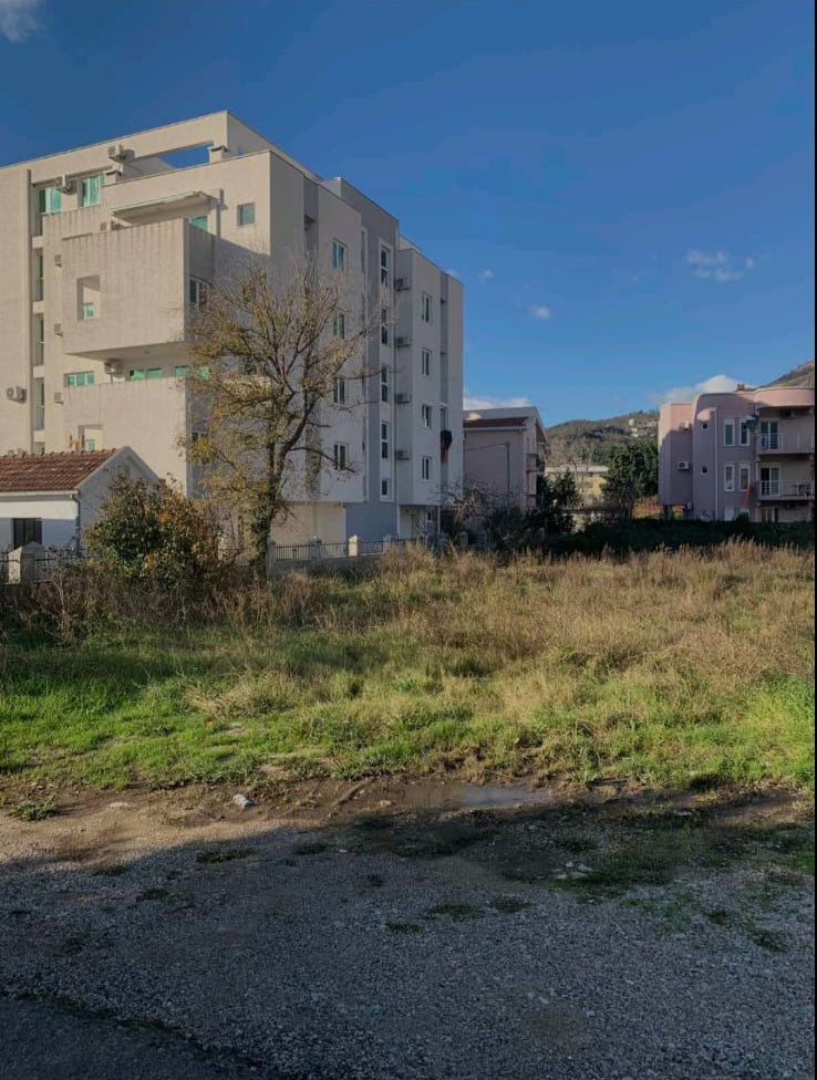 Земельный участок в г.Бар
