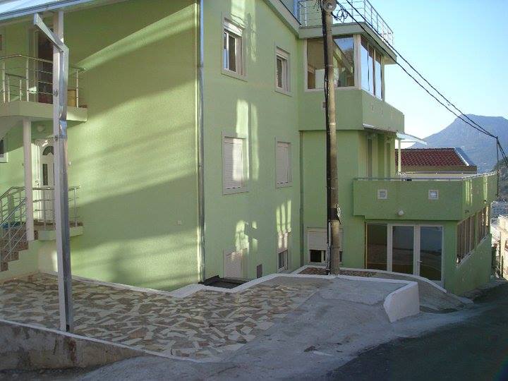 Отель с рестораном в Сутоморе