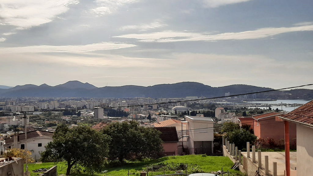 Новый домик с видом на море в г.Бар