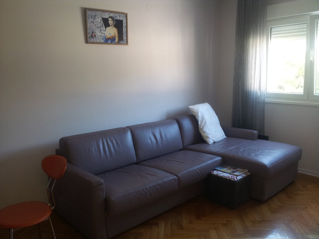Квартира-студия в новом доме в центре г.Бар