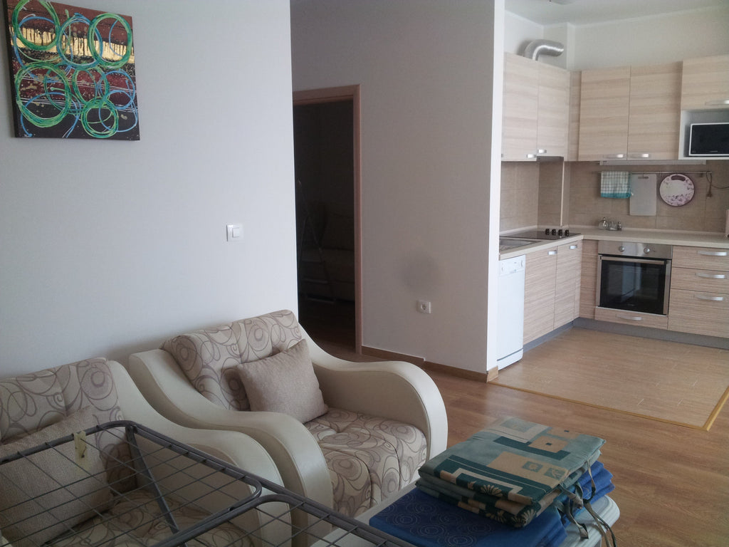 Новые квартиры в 70 м от моря