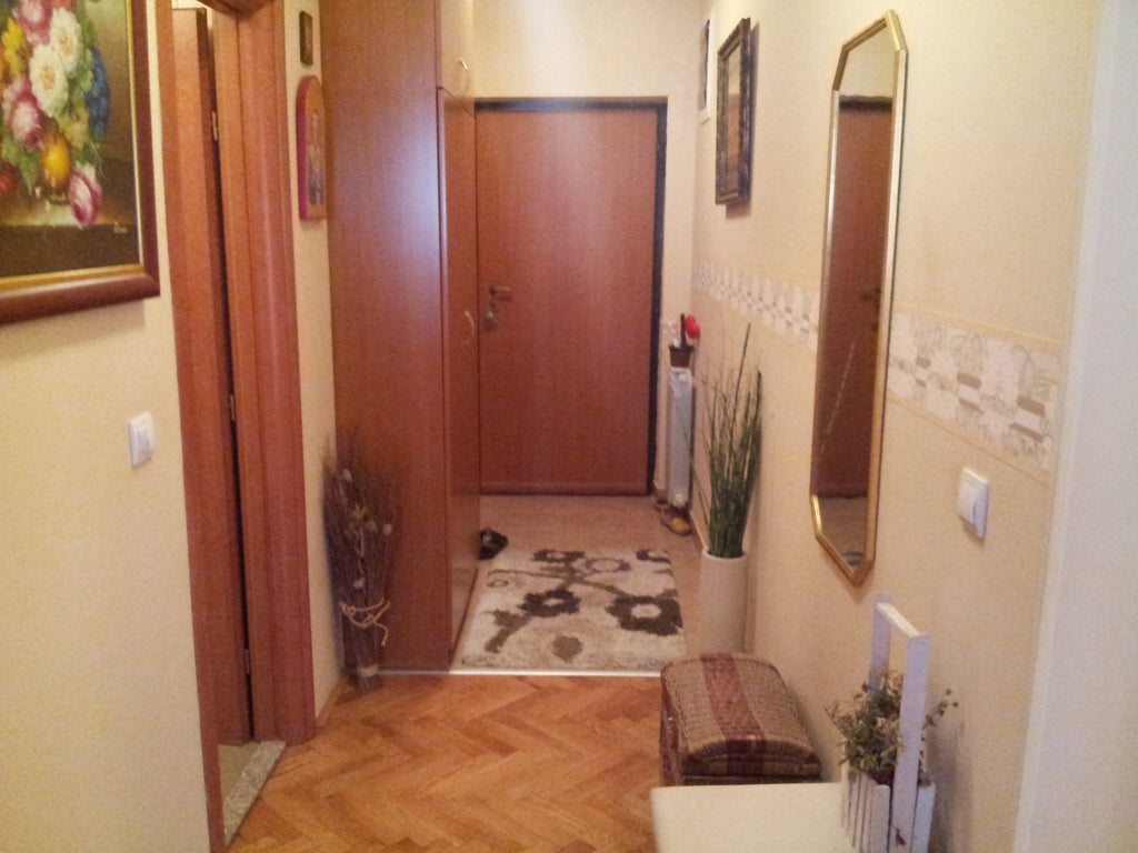 Новая квартира в центре г.Бар в 100 м от моря.