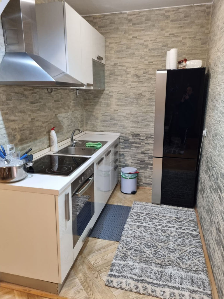 Квартира с 2 спальнями в строгом центре Бара