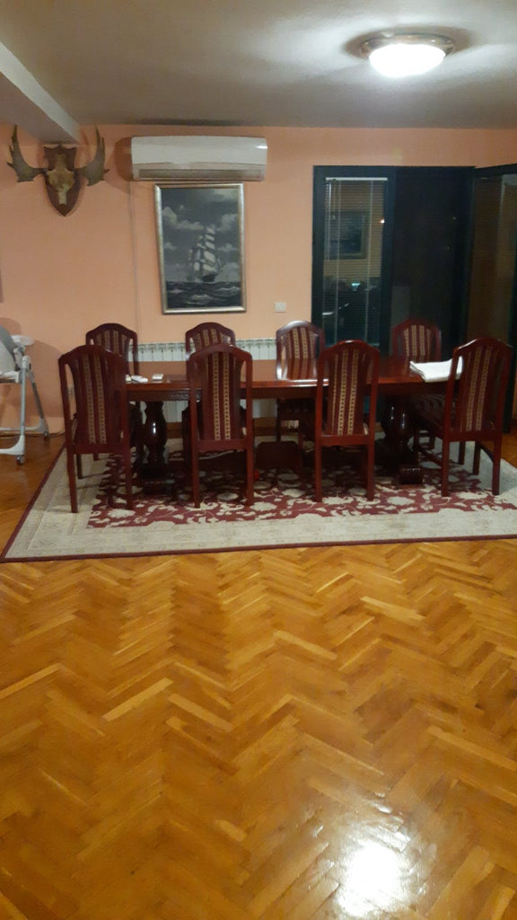 Этаж дома с 3 спальнями в г.Бар