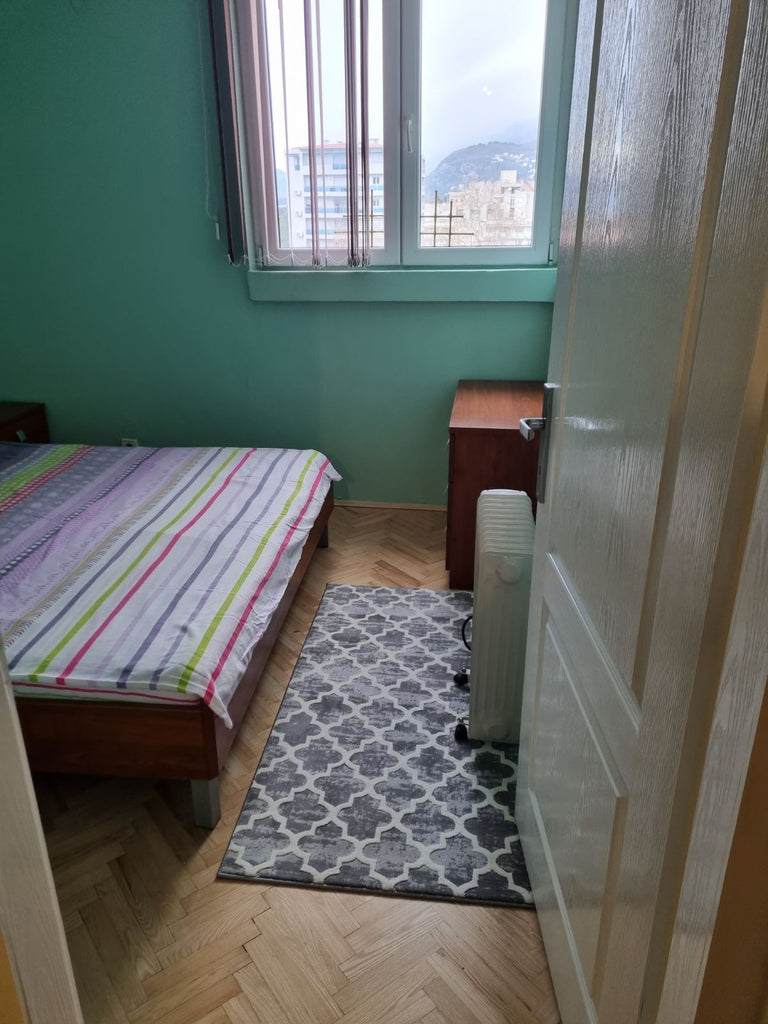 Квартира с 2 спальнями в строгом центре Бара