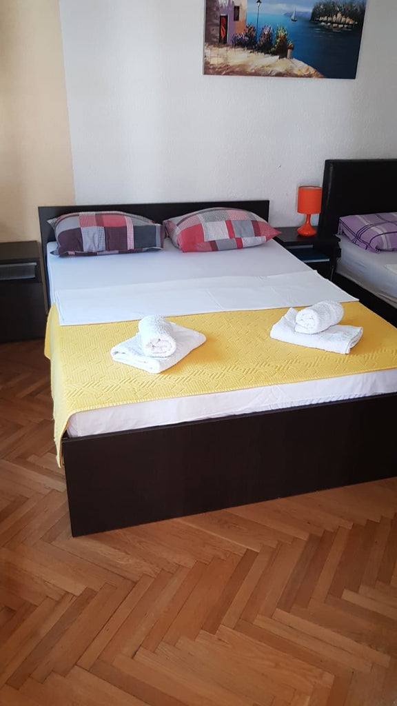 Дом с апартаментами у моря, г.Игало