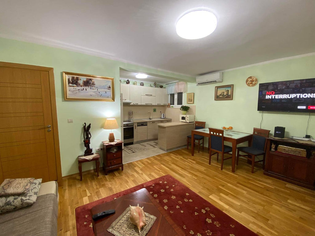 Дом с бассейном, сауной и центральным отоплением в г.Сутоморе