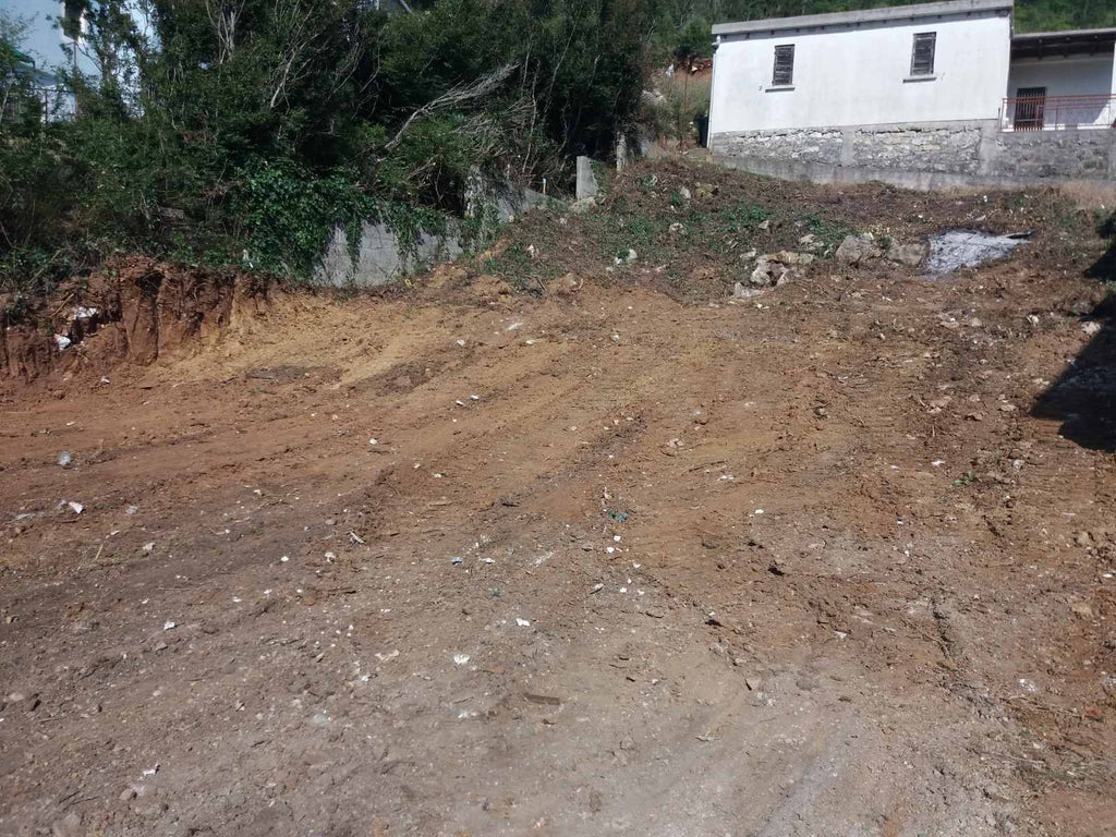 Урбанизированный земельный участок в Чань