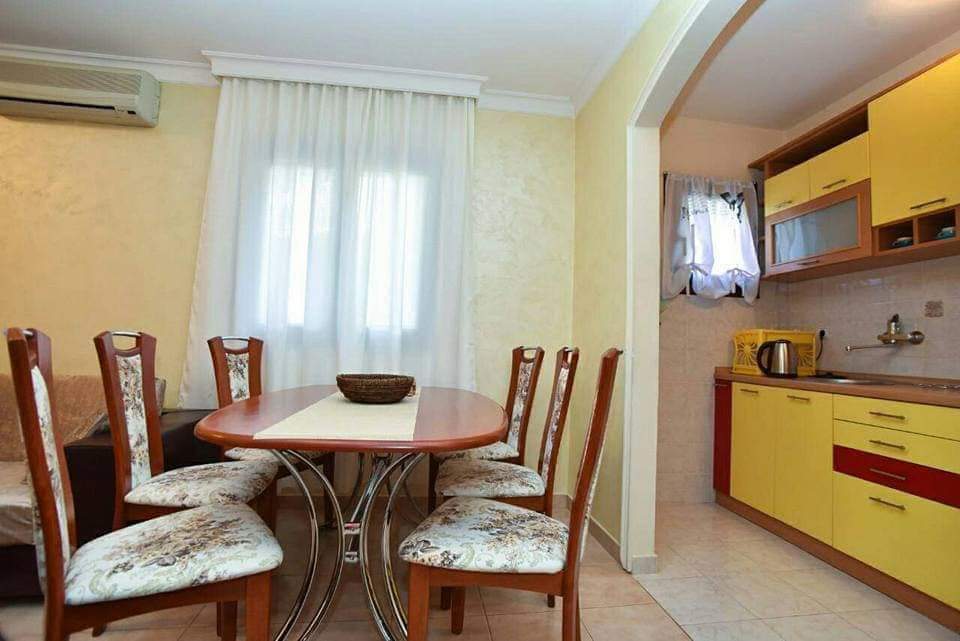 Квартира с 2 спальнями в центре г.Будва. Цена снижена, 75000 евро!