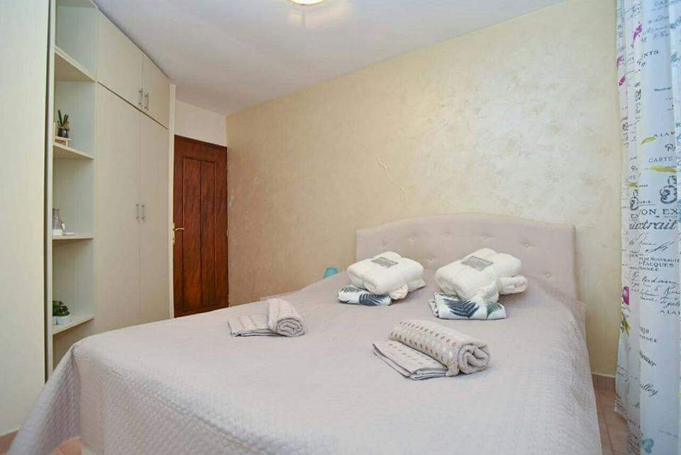 Квартира с 2 спальнями в центре г.Будва. Цена снижена, 75000 евро!