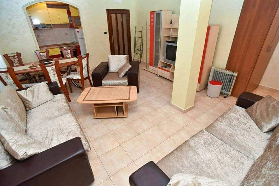 Квартира с 2 спальнями в центре г.Будва. Цена снижена, 75000 евро!
