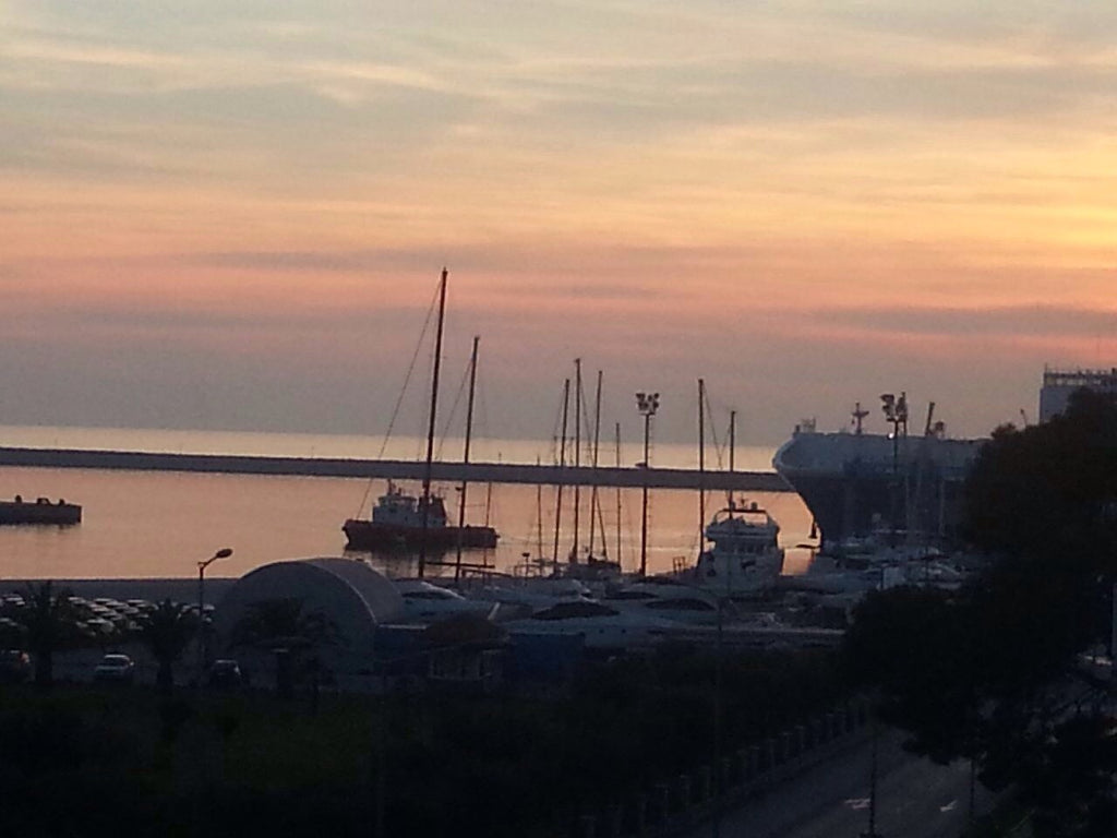 Новая квартира с видом на море