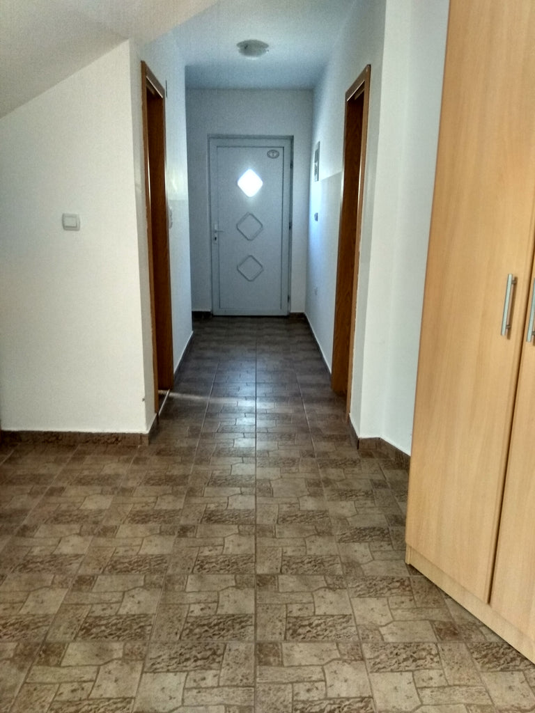 2х-этажный дом в местечке Добра Вода