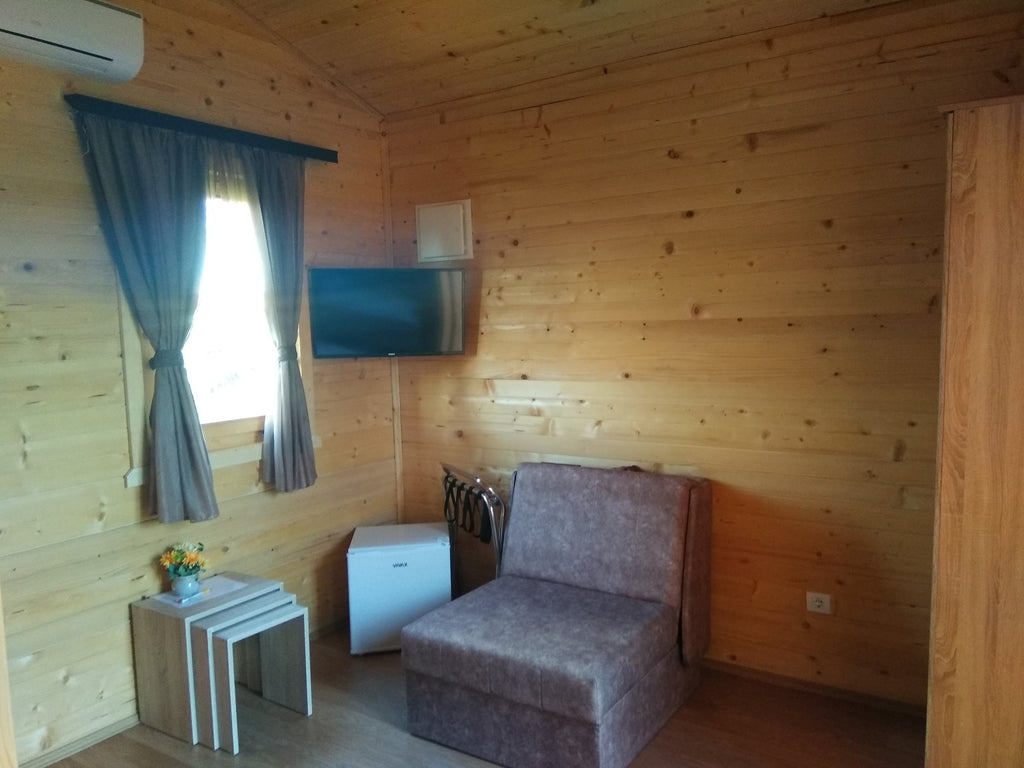 Комплекс с рестораном в районе Velika Plaza