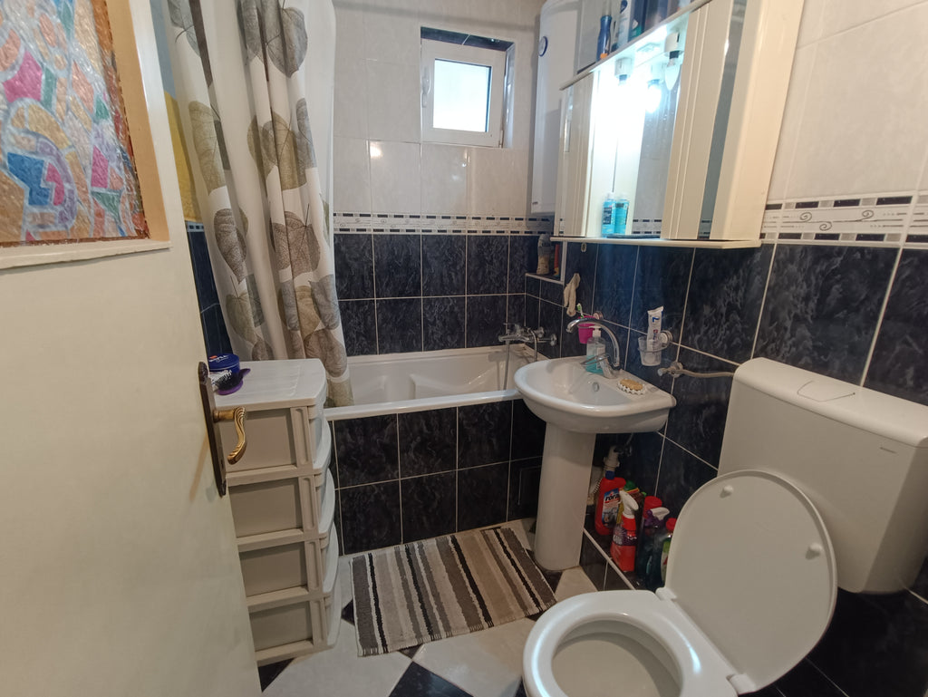Квартира с 3 спальнями в центре г.Бар