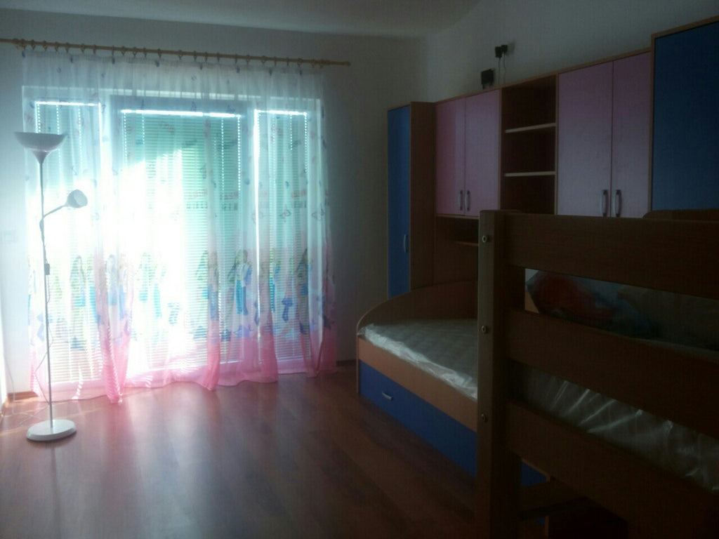 Новый 2х-этажный дом в местечке Сутоморе