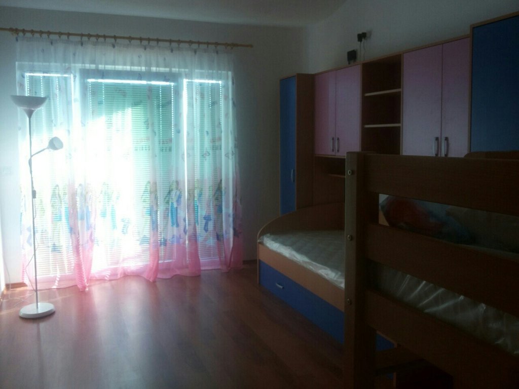 Двухэтажный дом в местечке Сутоморе