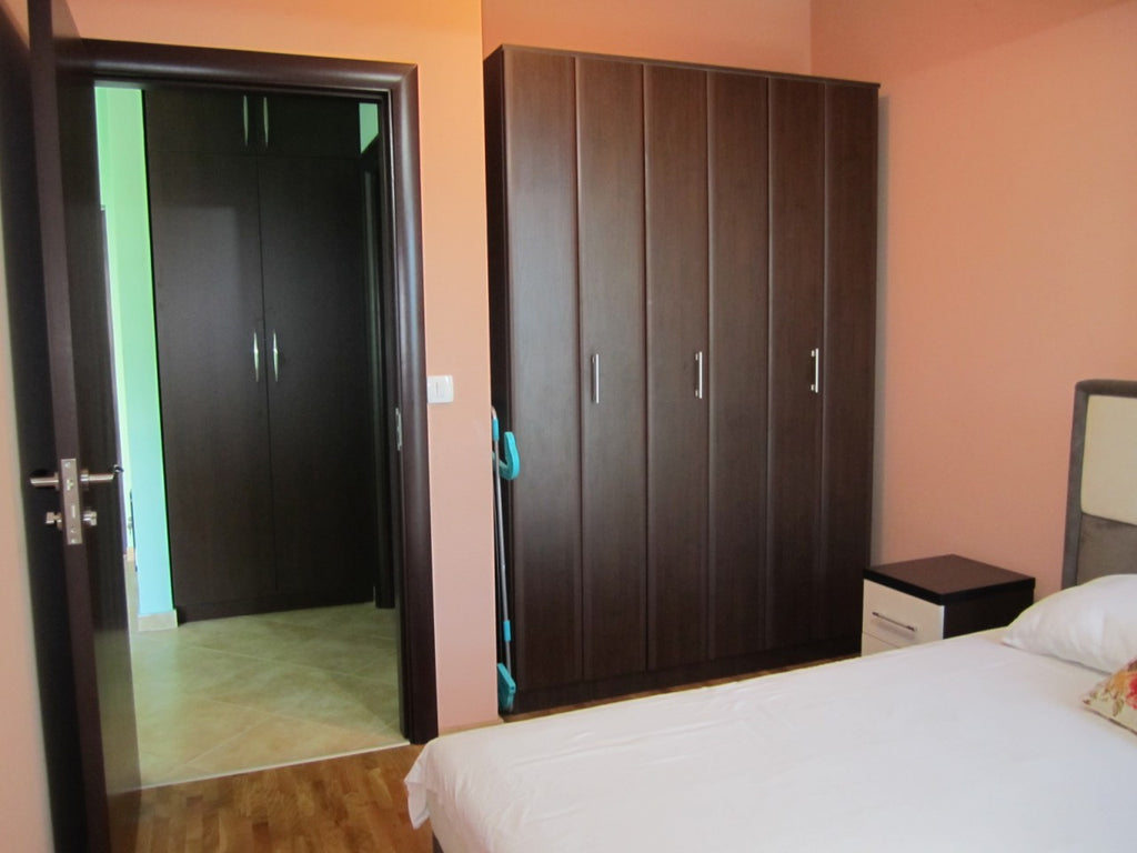 Квартира в 100 м от моря в новом доме, центр г.Бар