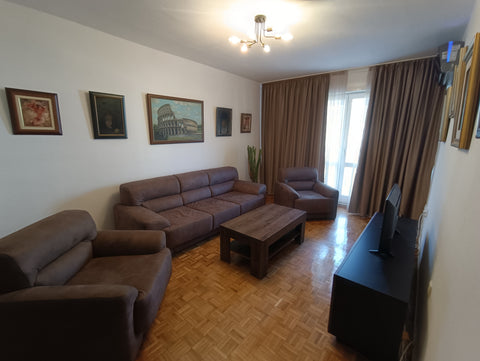 Квартира с 2 спальнями в центре г.Бар