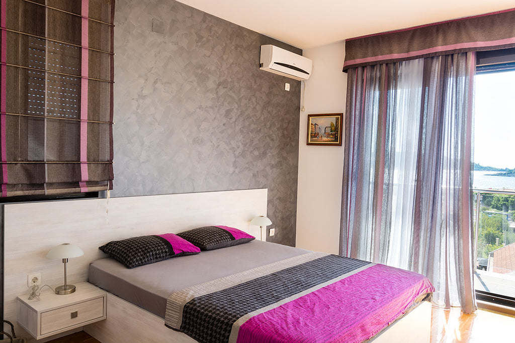 Квартира с 3 спальнями и великолепным видом на море в Бечичи