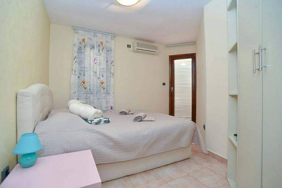 Квартира с 2 спальнями в центре г.Будва. Цена снижена, 75000 евро!