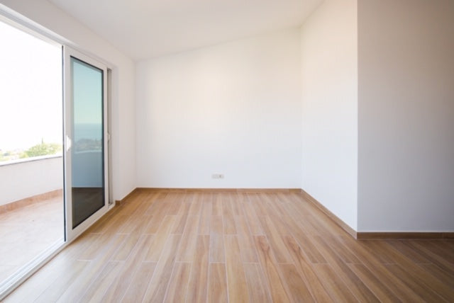 Новая просторная квартира с видом на море в новом комплексе в г.Петровац