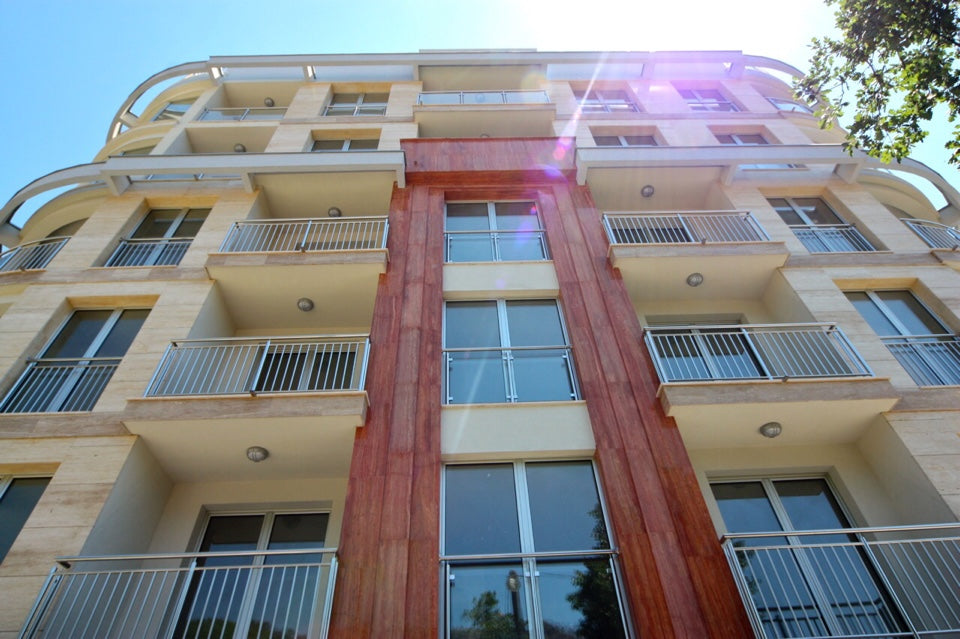 Квартиры в новом жилом комплексе в курортном посёлке Бечичи
