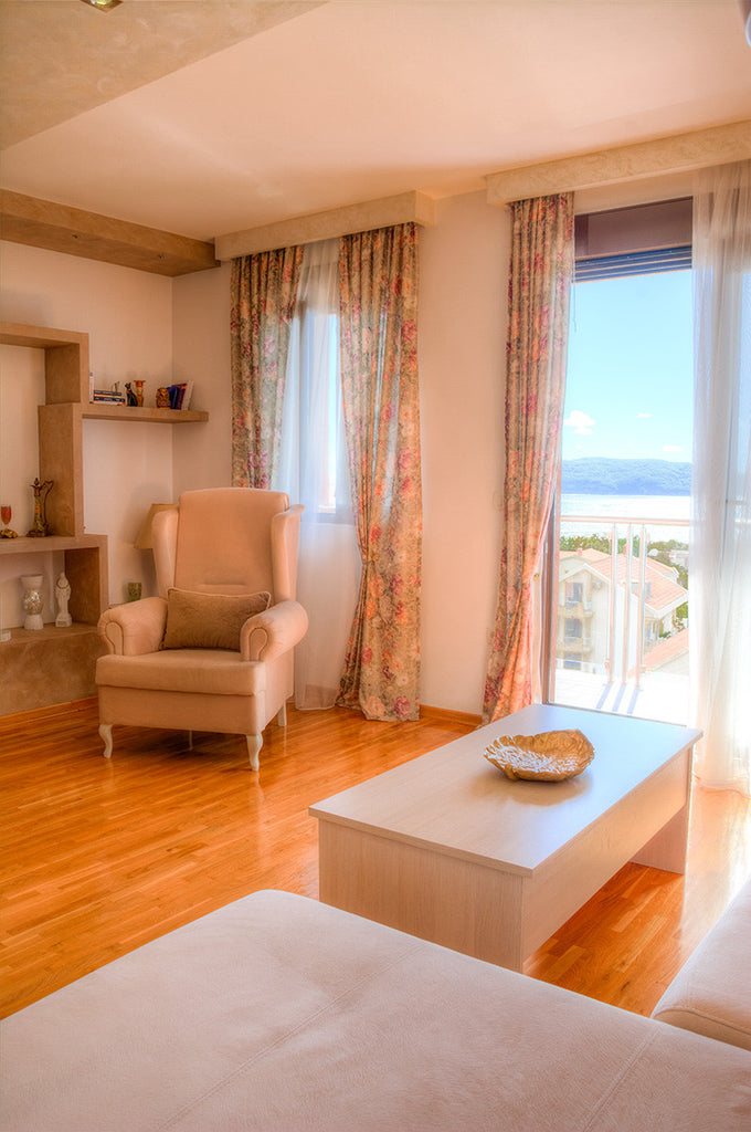 Квартира с 3 спальнями и великолепным видом на море в Бечичи
