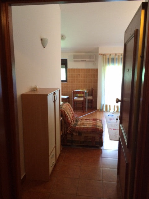 Небольшая уютная квартира в курортном городе Петровац